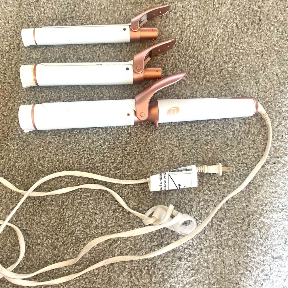 T3 interchangeable barre curling iron